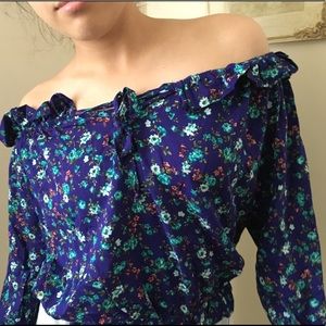 🌹OFF THE SHOULDER TOP🌹